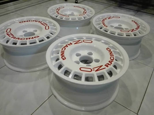 ล้อ15 กว้าง7" et+20 5/114.3 ล้อ15 กว้าง7" et+20 5/114.3