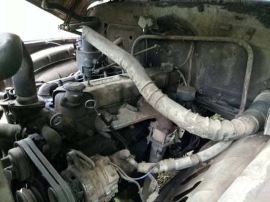 ISUZU หัวยาว 1 เพลา 105,000 บาท คัชชีสวย เครื่อง 6BB1-145 แรง ไม่มีเล่ม  รถอยู่ จ.สกลนคร.  โทร&amp;ไอดีไลน์ 0610710295