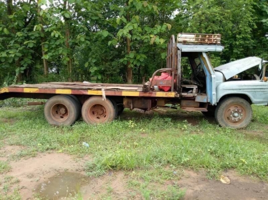 ISUZU หัวยาว 1 เพลา 105,000 บาท คัชชีสวย เครื่อง 6BB1-145 แรง ไม่มีเล่ม  รถอยู่ จ.สกลนคร.  โทร&amp;ไอดีไลน์ 0610710295