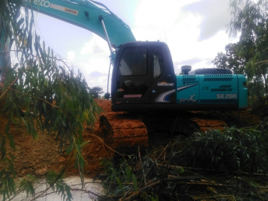KOBELCO MACK8 YN12 SUPPER XMใช้งาน8000ช.ม เล่มทะเบียนรถทำงานอยู่ KOBELCO MACK8 YN12 SUPPER XMใช้งาน8000ช.ม เล่มทะเบียนรถทำงานอยู่