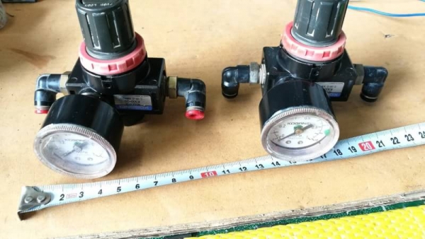 ขายด่วนคู่ละ 400 บ. ส่งฟรี 083-2000058 LINE ID: line832923 air regulator เครื่องควบคุมและปรับแรงดันยี่ห้อ KOGANEI ที่ต่อออกจากป๊ัมลมเพื่อนำไปใช้งาน ทนแรงดันได้ถึง 0.05 - 0.83 MPa ใช้กับถังลมทั่วไปได้เลย(มีหลายชุด) ขายด่วนคู่ละ 400 บ. ส่งฟรี 083-2000058 LINE ID: line832923 air regulator เครื่องควบคุมและปรับแรงดันยี่ห้อ KOGANEI ที่ต่อออกจากป๊ัมลมเพื่อนำไปใช้งาน ทนแรงดันได้ถึง 0.05 - 0.83 MPa ใช้กับถังลมทั่วไปได้เลย(มีหลายชุด)