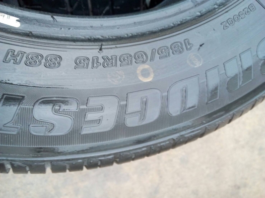 185/65R15  BRIDGESTONE B250 ชุด 4 เส้น  tel. 081-427-3941
