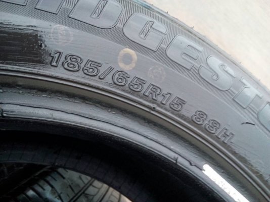 185/65R15  BRIDGESTONE B250 ชุด 4 เส้น  tel. 081-427-3941