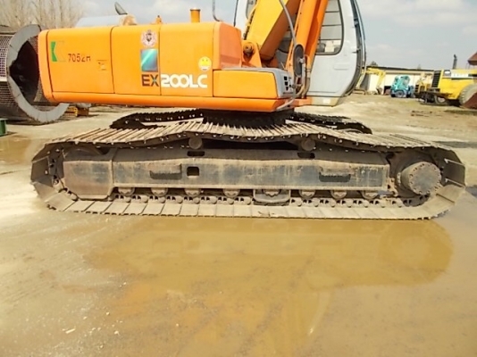 ขายจ้า  Hitachi  EX200LC-5 รถนำเข้าเองจากญี่ปุ่นโดยตรง เครื่องปั้มระบบดีมากๆ น่าใช้จริงๆค่ะ