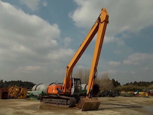 ขายจ้า  Hitachi  EX200LC-5 รถนำเข้าเองจากญี่ปุ่นโดยตรง เครื่องปั้มระบบดีมากๆ น่าใช้จริงๆค่ะ