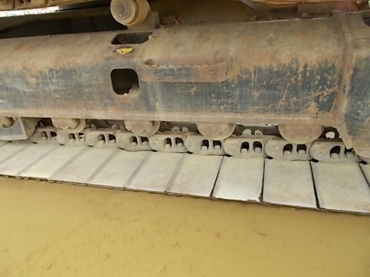 ขายจ้า  Hitachi  EX200LC-5 รถนำเข้าเองจากญี่ปุ่นโดยตรง เครื่องปั้มระบบดีมากๆ น่าใช้จริงๆค่ะ