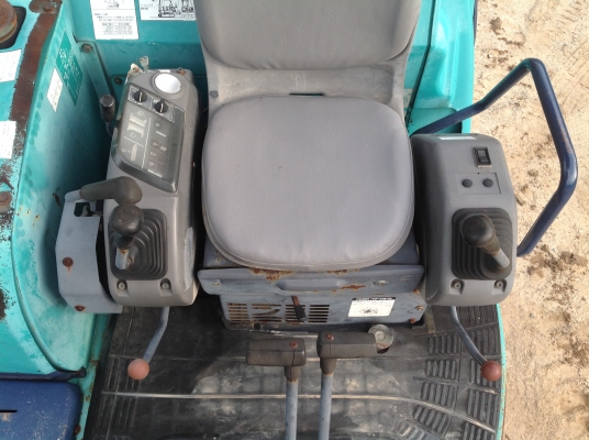 ขายรถขุด komatsu pc35r-8 เก่านอก