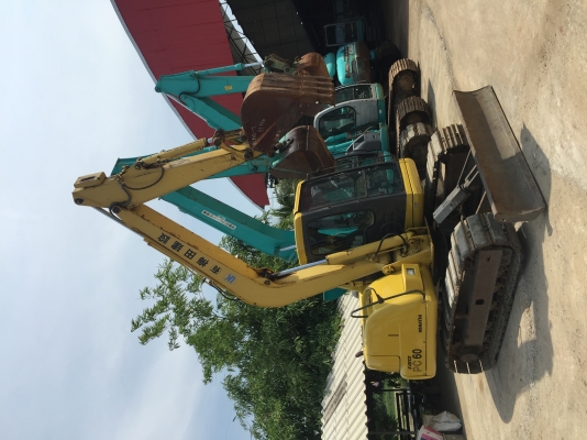ขายค่ะ รถขุดขนาด 6 ตัน หลายรุ่น หลายคัน Komatsu PC60-6 ,PC60-7, Kobelco SK 60-2,SK60-3,SK60SR