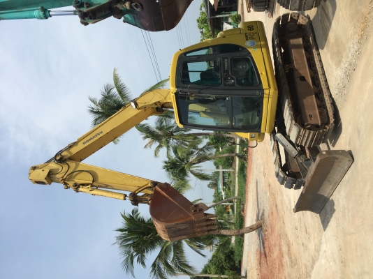 ขายค่ะ รถขุดขนาด 6 ตัน หลายรุ่น หลายคัน Komatsu PC60-6 ,PC60-7, Kobelco SK 60-2,SK60-3,SK60SR
