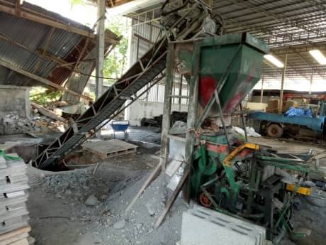 เครื่องทำอิฐบล็อก