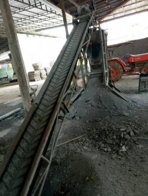 เครื่องทำอิฐบล็อก