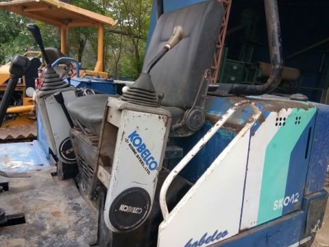 ขายKobelco sk042สภาพพร้อมใช้ ติดต่อคุณอ๊อฟพิจิตร086-737-9991 ขายKobelco sk042สภาพพร้อมใช้ ติดต่อคุณอ๊อฟพิจิตร086-737-9991
