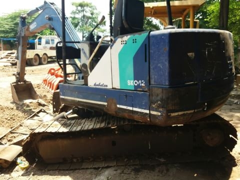 ขายKobelco sk042สภาพพร้อมใช้ ติดต่อคุณอ๊อฟพิจิตร086-737-9991 ขายKobelco sk042สภาพพร้อมใช้ ติดต่อคุณอ๊อฟพิจิตร086-737-9991