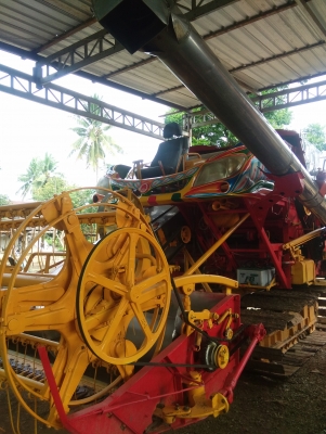 ขายรถเกี่ยวเกษตรพัฒนาไอ้หนุ่มไวไฟปี53เสปคโรงงาน ขายรถเกี่ยวเกษตรพัฒนาไอ้หนุ่มไวไฟปี53เสปคโรงงาน