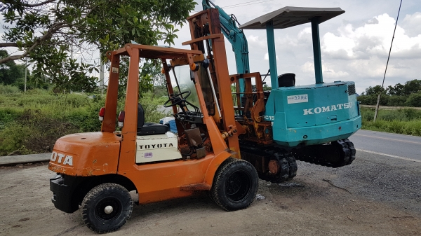 ขายด่วนยกดูจริงรถยกTOYOTA 3FG25ยก2.5ตันงากะดกเสาสูง3.50เมตรเคื่องโต้ต้า4สูบเบนซินติดแก็สได้ยางหน้าคู้รถนอกเพิ่งนำเข้ามายังไม่เคยใช้งานในเมืองไทยเลย