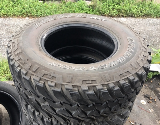 ขายยาง M/T 265/75/16 สวยๆ ขายยาง M/T 265/75/16 สวยๆ