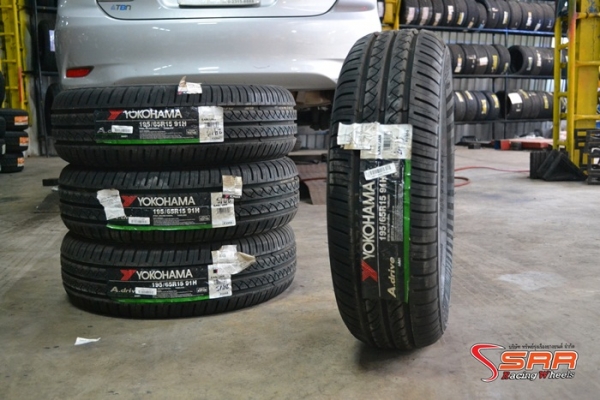YOKOHAMA AA01 195/65R15 ปี15 เส้นละ 1,500 บาท