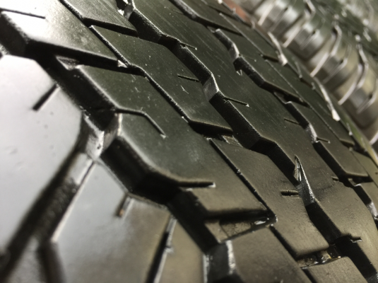 ยาง Dunlop 265 60 18 ปี16 ดอกเต็ม เนื้อนิ่มๆ ใช้ยาว ราคาไม่แพง
