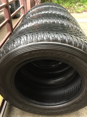 ยาง Dunlop 265 60 18 ปี16 ดอกเต็ม เนื้อนิ่มๆ ใช้ยาว ราคาไม่แพง