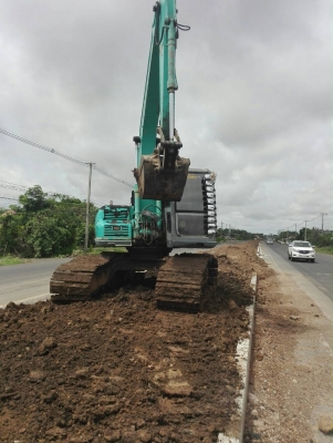 รถแบคโฮ KOBELCO SK100 Mark 5 Super แทร็คใหญ่ ช่วงล่างใหญ่พิเศษ