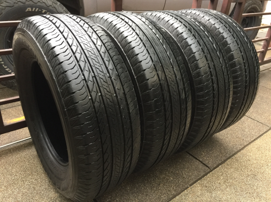 ยาง Bridgestone 265 65 17 ปลายปี16 ดอกเต็ม ไม่มีปะ เนื้อนิ่มๆ ใช้ยาว ราคาไม่แพง