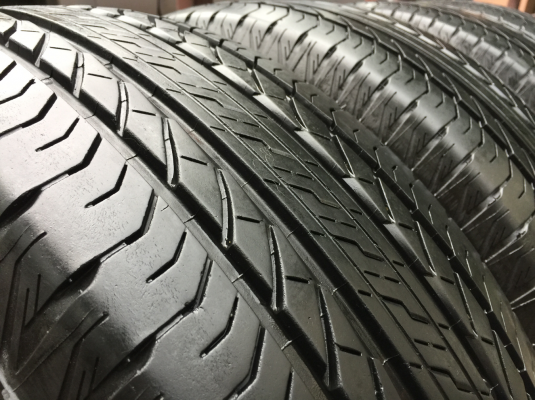 ยาง Bridgestone 265 65 17 ปลายปี16 ดอกเต็ม ไม่มีปะ เนื้อนิ่มๆ ใช้ยาว ราคาไม่แพง ยาง Bridgestone 265 65 17 ปลายปี16 ดอกเต็ม ไม่มีปะ เนื้อนิ่มๆ ใช้ยาว ราคาไม่แพง