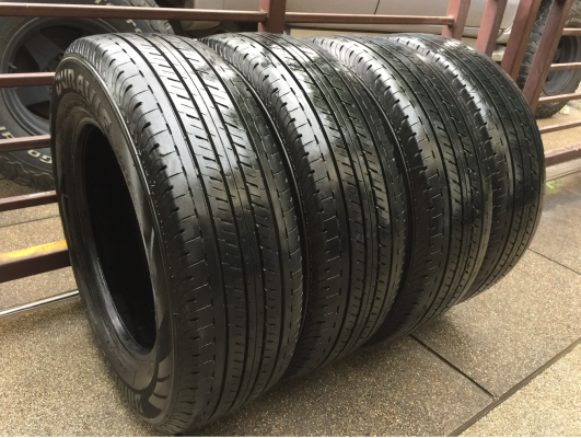 ยาง Bridgestone 215 65 16 ปี16 ดอกเต็ม ไม่มีปะ เนื้อนิ่มๆ ใช้ยาว ราคาไม่แพง