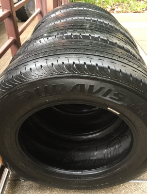 ยาง Bridgestone 215 65 16 ปี16 ดอกเต็ม ไม่มีปะ เนื้อนิ่มๆ ใช้ยาว ราคาไม่แพง