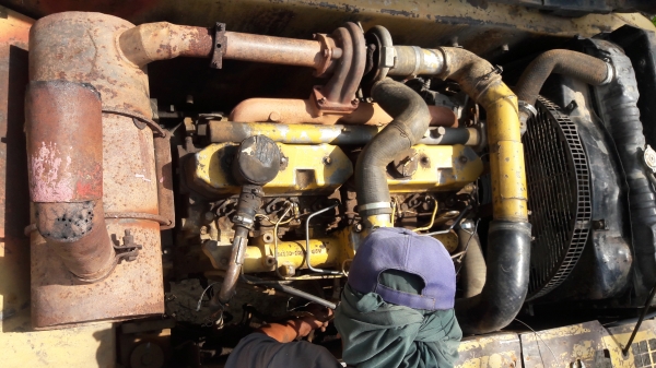 ขาย    cat320 v2ลดราคาเหลือ575000บาท