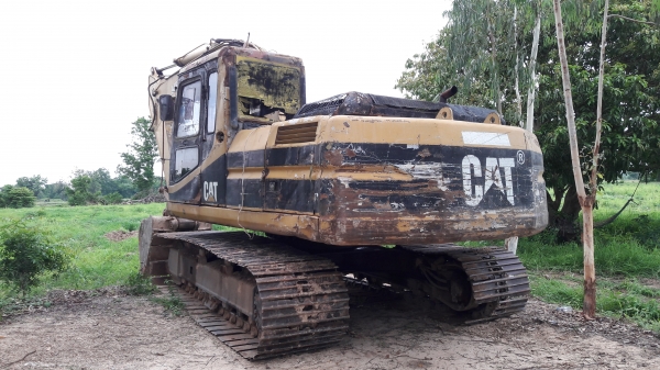 ขาย    cat320 v2ลดราคาเหลือ575000บาท