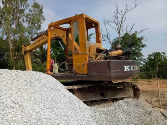 ขาย 295,000  KOMATSU  PC. 60-5 ทำงาน ดี เครื่องดี ปั้มดี  สภาพพร้อมใช้. เอกสารเล่มทะเบียน   รถอยู่ จ.เลย โทร&amp;ไอดีไลน์ 0610710295