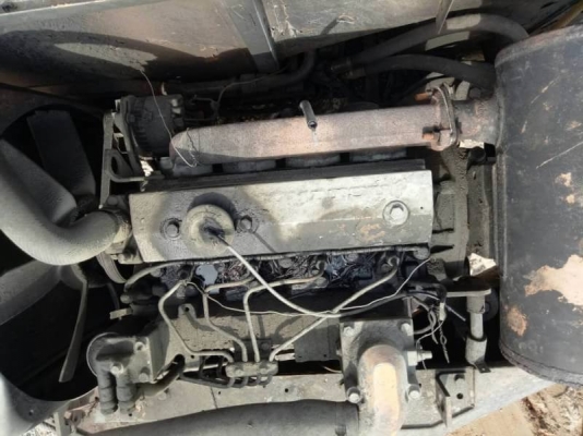 ขาย 295,000  KOMATSU  PC. 60-5 ทำงาน ดี เครื่องดี ปั้มดี  สภาพพร้อมใช้. เอกสารเล่มทะเบียน   รถอยู่ จ.เลย โทร&amp;ไอดีไลน์ 0610710295