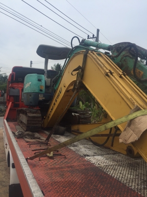 ขายบูมอาร์มเก่าญี่ปุ่นมเก่าญี่ปุ่นยี่ห้อ komatsu pc60-6 สภาพสวยดูของได้ที่อำเภอนครชัยศรี จังหวัดนครปฐม สนใจโทร061-6532306