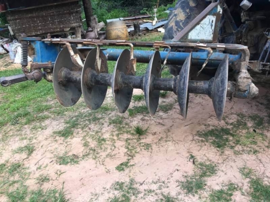 ขาย 695,000 บาท รถไถ 2 เพลา NEWHOLLAND TS 90 ทำงาน 1x,xxx ชม. (แถม ใบมีดหน้า และ หาง 7 )เครื่องดี เกียร์แรง ยางคู่หลังไม่สวย เอกสารเล่มทะเบียน รถอยู่ จ.ร้อยเอ็ด โทร&ไอดีไลน์ 0610710295 ขาย 695,000 บาท รถไถ 2 เพลา NEWHOLLAND TS 90 ทำงาน 1x,xxx ชม. (แถม ใบมีดหน้า และ หาง 7 )เครื่องดี เกียร์แรง ยางคู่หลังไม่สวย เอกสารเล่มทะเบียน รถอยู่ จ.ร้อยเอ็ด โทร&ไอดีไลน์ 0610710295