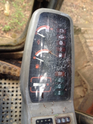 ขายรถแบคโฮ HITACHI EX200-2 เก่าเก็บ แอร์ไฟฟ้าเอกสารครบ สนใจโทร 081-970-1072