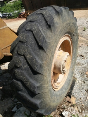 รถตัก KOMATSU JH30 เลื้ยวล้อหลัง รถพร้อมใช้