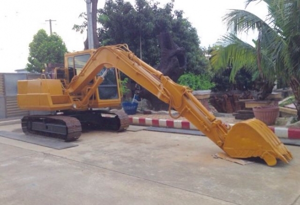 ขาย!! &gt;&gt;&gt; Komatsu Pc60 รุ่น 5 &lt;&lt;&lt; เบอร์ติดต่อ 098-7155789