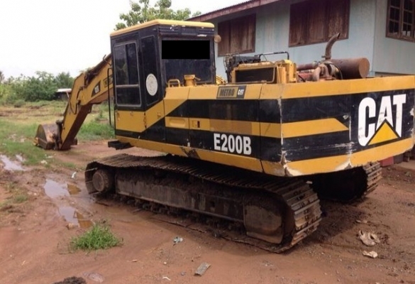 ขาย!! >>> CAT E200B โซ่ใหม่ เอวใหม่ <<< เบอร์ติดต่อ 098-7155789