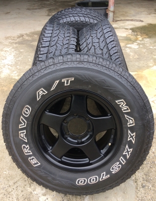 ขายล้อลาย Breadley ขอบ16 พร้อมยาง AT 265/70/16