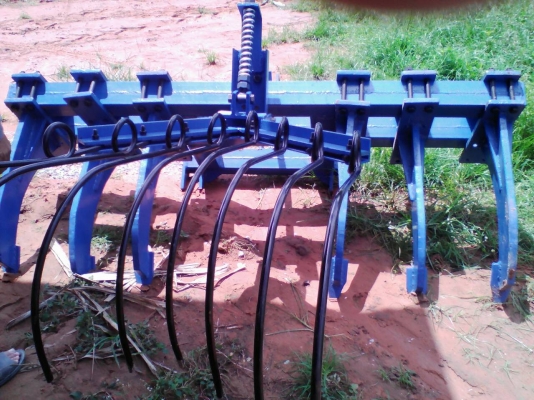 ขายชุดทำความสะอาดหญ้าพรวนดินในและบนร่องอ้อย