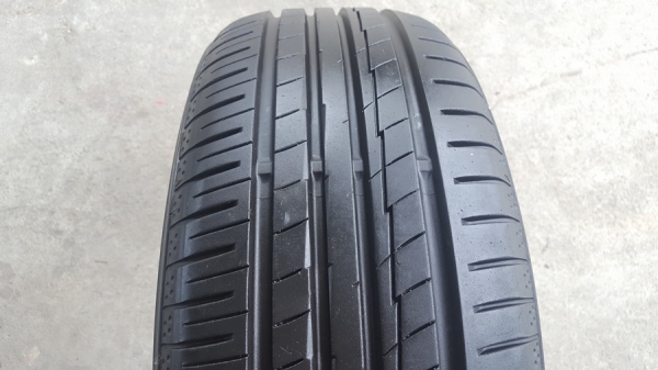 ขายยาง195/45/16 ปี 14 YOKOHAMA 4 เส้น