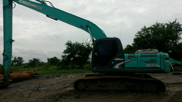 ขาย 2,200,000 แบคโฮบูมยาว KOBELCO sk 210-8 super yn 12 ทำงาน 10,000 ชม. สวยเหมือนใหม่ เอกสารแจ้งจำหน่าย รถอยู่ ปทุมธานี 090-772-3710 090-772-3708