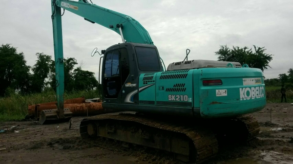 ขาย 2,200,000 แบคโฮบูมยาว KOBELCO sk 210-8 super yn 12 ทำงาน 10,000 ชม. สวยเหมือนใหม่ เอกสารแจ้งจำหน่าย รถอยู่ ปทุมธานี 090-772-3710 090-772-3708