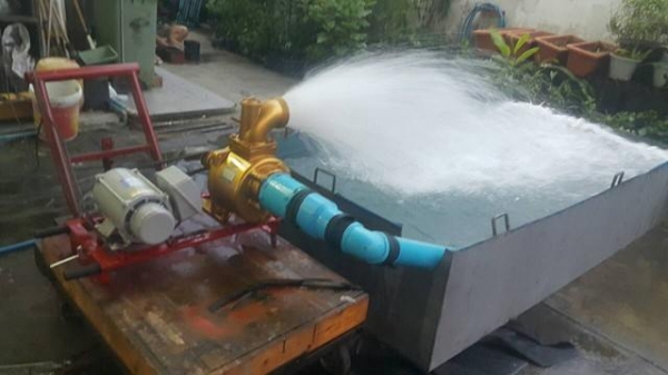 ปั๊มนํ้า+มอเตอร์ไฟฟ้า ไฟบ้าน 220 พร้อมใช้งาน