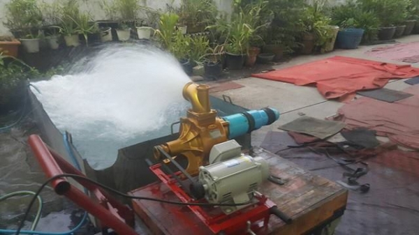 ปั๊มนํ้า+มอเตอร์ไฟฟ้า ไฟบ้าน 220 พร้อมใช้งาน