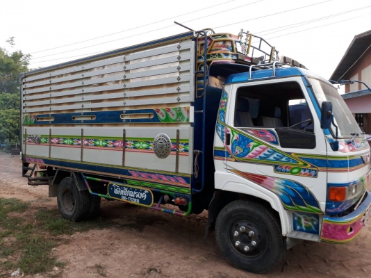 6 ล้อดั้มเกษตร Hino FC 142 เครื่อง W0 6d เท่ากับ 160 แรงม้า พวงมาลัยพาวเวอร์ดั้มเนียมคอกเกษตรยาว4.2ม.สูง1.95ม.พ.เวอร์แอร์หนาว คัสซีสวย Fหน้า.หลัง.ภาษีเต็มเล่มพร้อมโอนยาง8.25/16ยางใหม่ทั้งหกเส้น..ราคา6500000฿.ต่อรองได้ครับ 087 551 1464 Dtac 063 635 9242 AI
