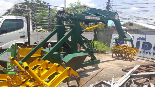 ขาย คีบอ้อย ปัญญาประดิษฐ์จักรกล สภาพดีใช้งานน้อยแค่ปีเดียว อุปกรณ์ครบพร้อมติดตั้ง
