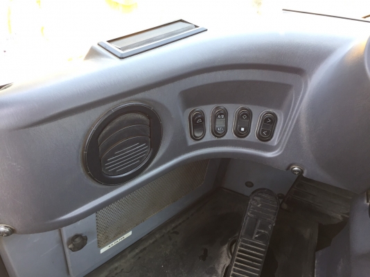 KOMATSU WA320-6 รุ่นใหม่กว่าห้างในไทย นำเข้าจากญี่ปุ่น สภาพดีมากสวยแบบเดิมๆมาเลยครับ