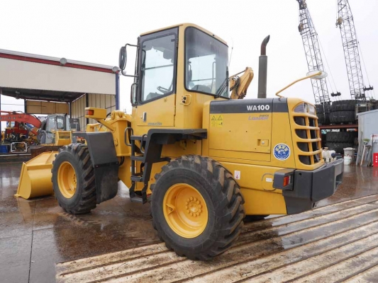 ขาย รถสวยมาก KOMATSU WA100-3 สภาพเหมือนป้ายแดง มือ2นำเข้าจากญี่ปุ่น สนใจโทร.090-986-2521 อ๊อบ