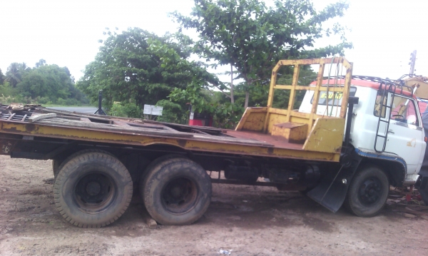 ขายเทเลอร์Isuzu เครื่อง Eh700 2เพลามีสโลว์ พวงมาลัยพาวเวอร์สภาพสวยพร้อมใช้ติดต่อคุณอ๊อฟพิจิตร086-737-9991